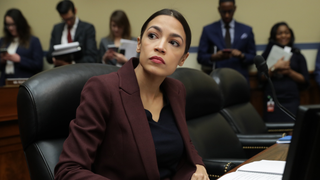 Alexandria Ocasio-Cortez Injects Energy Into Elizabeth Warren's Plan to Break Up Big Tech